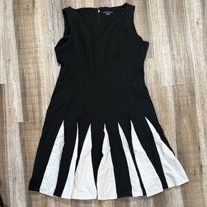 Tommy Hilfiger Black and White Flare Midi Dress